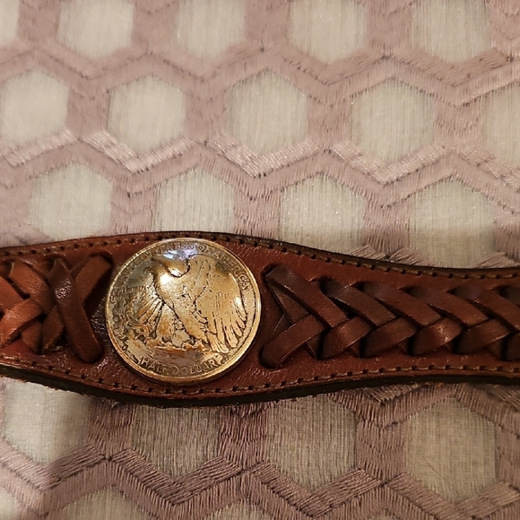 Justin Boots Brown Leather Belt with Silver Buckle - Picture 6 of 7